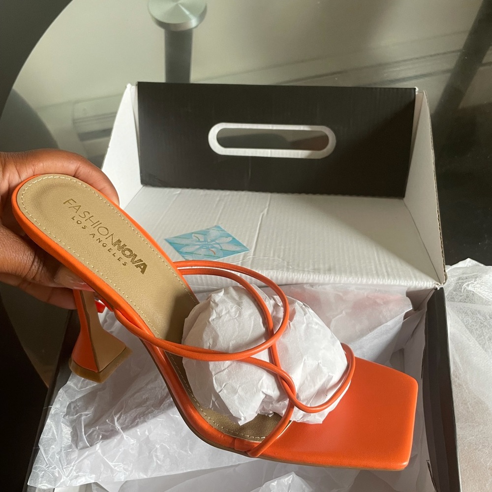 Hot orange mules
